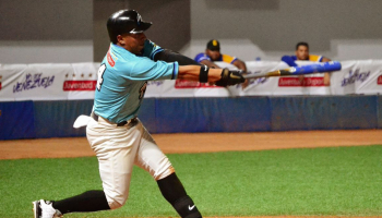 Wilfredo Tovar debutó y llevó a la victoria a Delfines Wilfredo Tovar debutó y llevó a la victoria a Delfines