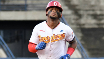 Anthony Jiménez la vio clarita y Senadores ganó el quinto juego consecutivo Anthony Jiménez la vio clarita y Senadores ganó el quinto juego consecutivo