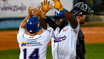 Marineros se desquitó con Centauros e igualó la serie Marineros se desquitó con Centauros e igualó la serie