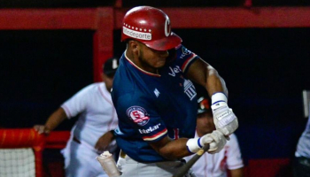 Brainer Bonaci, con hit fue el encargado de madrugar al abridor larense en Barquisimeto. Brainer Bonaci, con hit fue el encargado de madrugar al abridor larense en Barquisimeto.