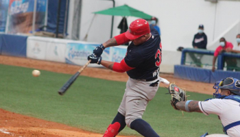 Oswaldo Arcia conecta su primer cuadrangular