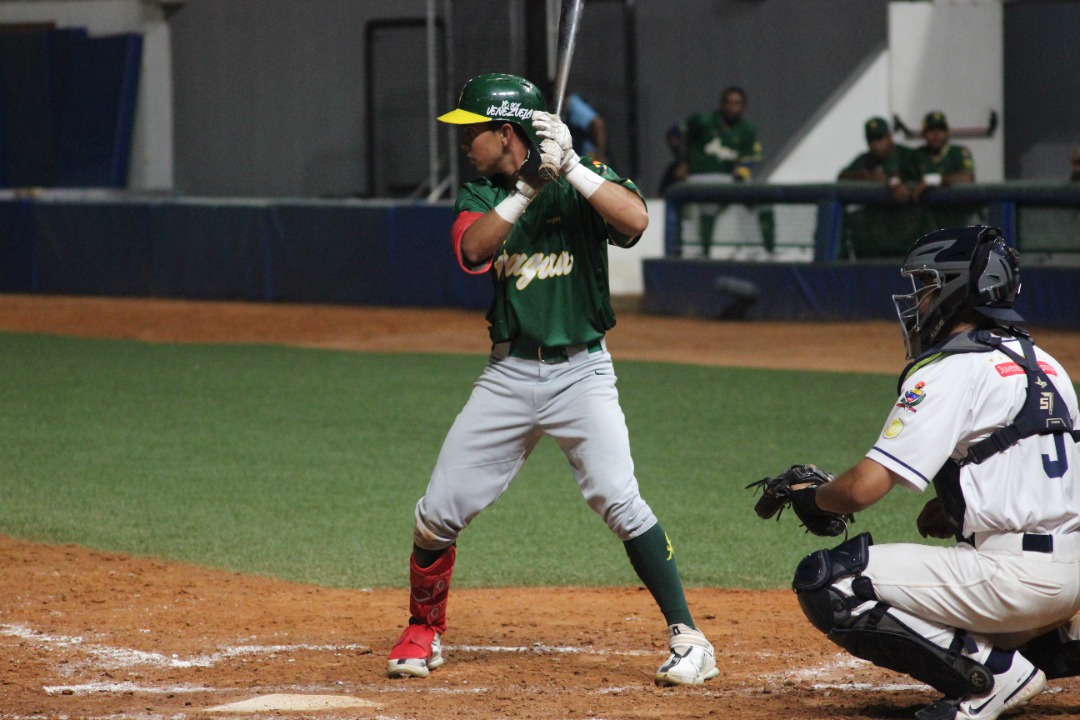 Samanes barrió la serie de 2 juegos en La Guaira Samanes barrió la serie de 2 juegos en La Guaira