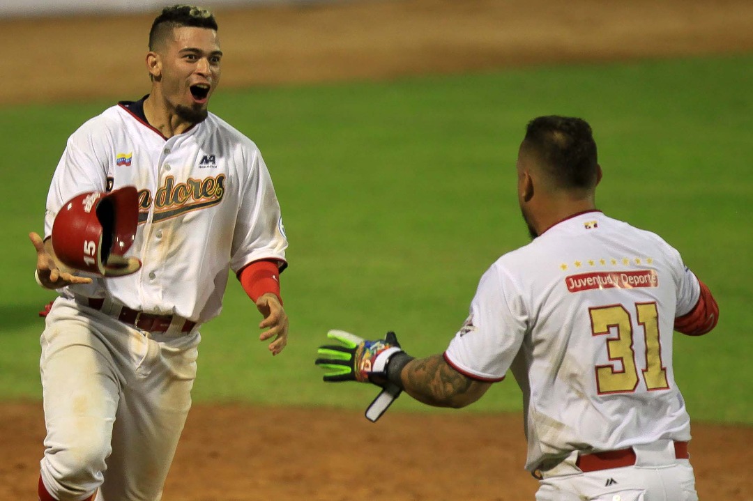 Senadores dejó en el terreno a Centauros en extra inning Senadores dejó en el terreno a Centauros en extra inning