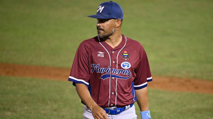 Robinson Chirinos Robinson Chirinos