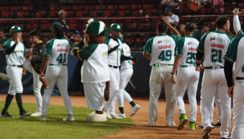 Samanes de Aragua en total requirió de tres lanzadores para vencer a Senadores. 