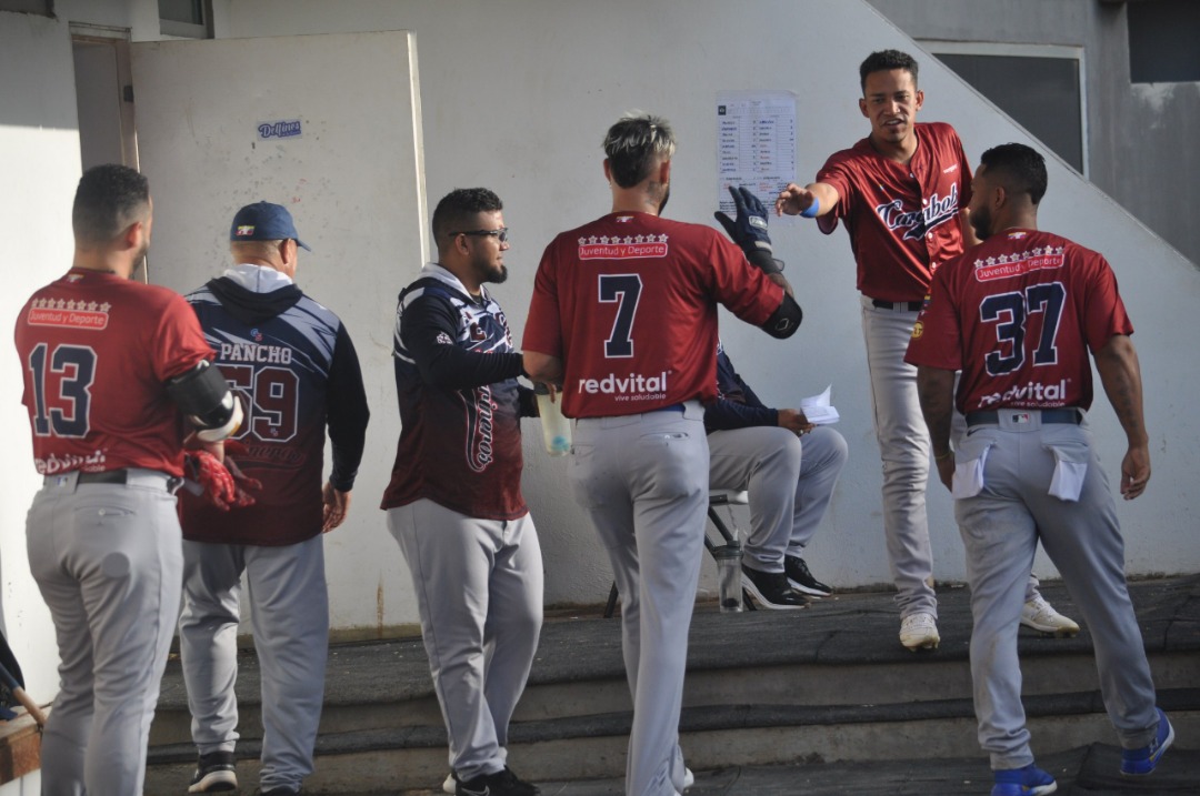 Marineros finalizó semana positiva con triunfo en La Guaira
