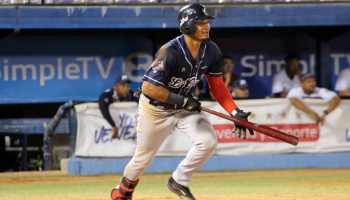 Adrián Valerio comandó la quinta victoria de Centauros