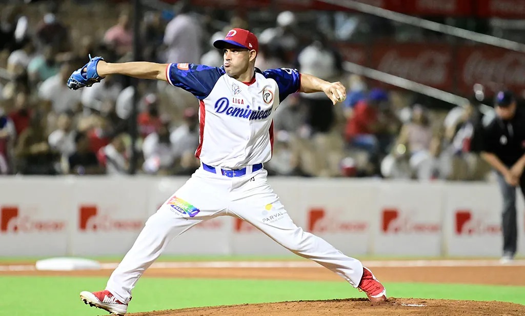 Delfines oficializó contratación de Raúl Valdés Delfines oficializó contratación de Raúl Valdés