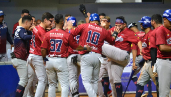 Marineros pegó primero en La Guaira