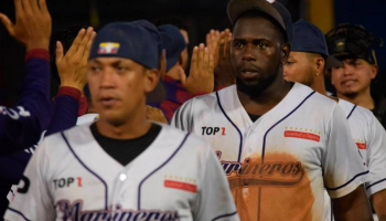 Yoel Yanqui bateó la escalera en victoria de Marineros ante Centauros