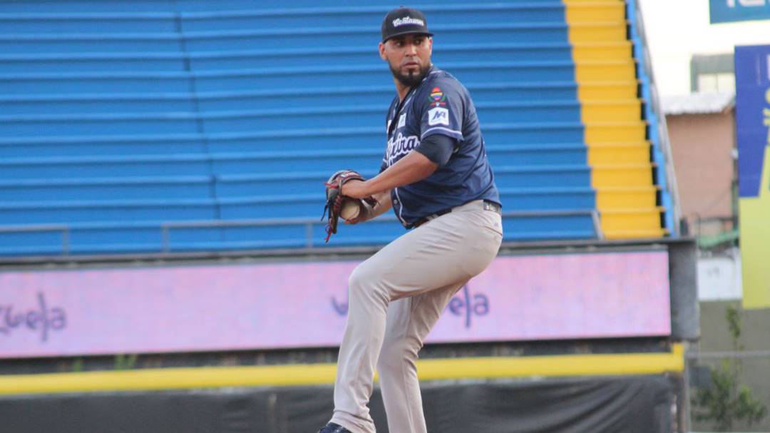 Morales guio triunfo de Centauros ante Guerreros Morales guio triunfo de Centauros ante Guerreros