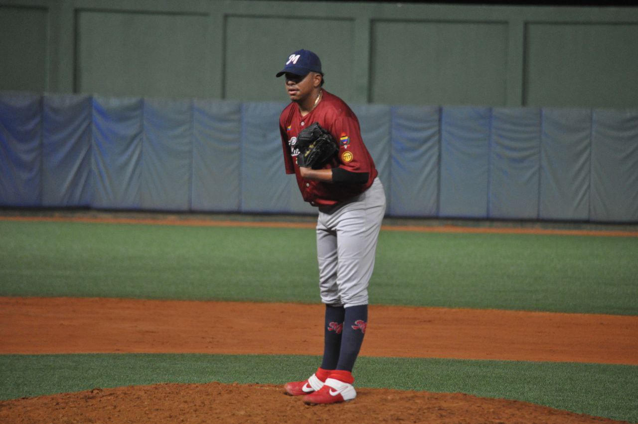 Marineros derrotó a Centauros y se llevó la serie particular Marineros derrotó a Centauros y se llevó la serie particular